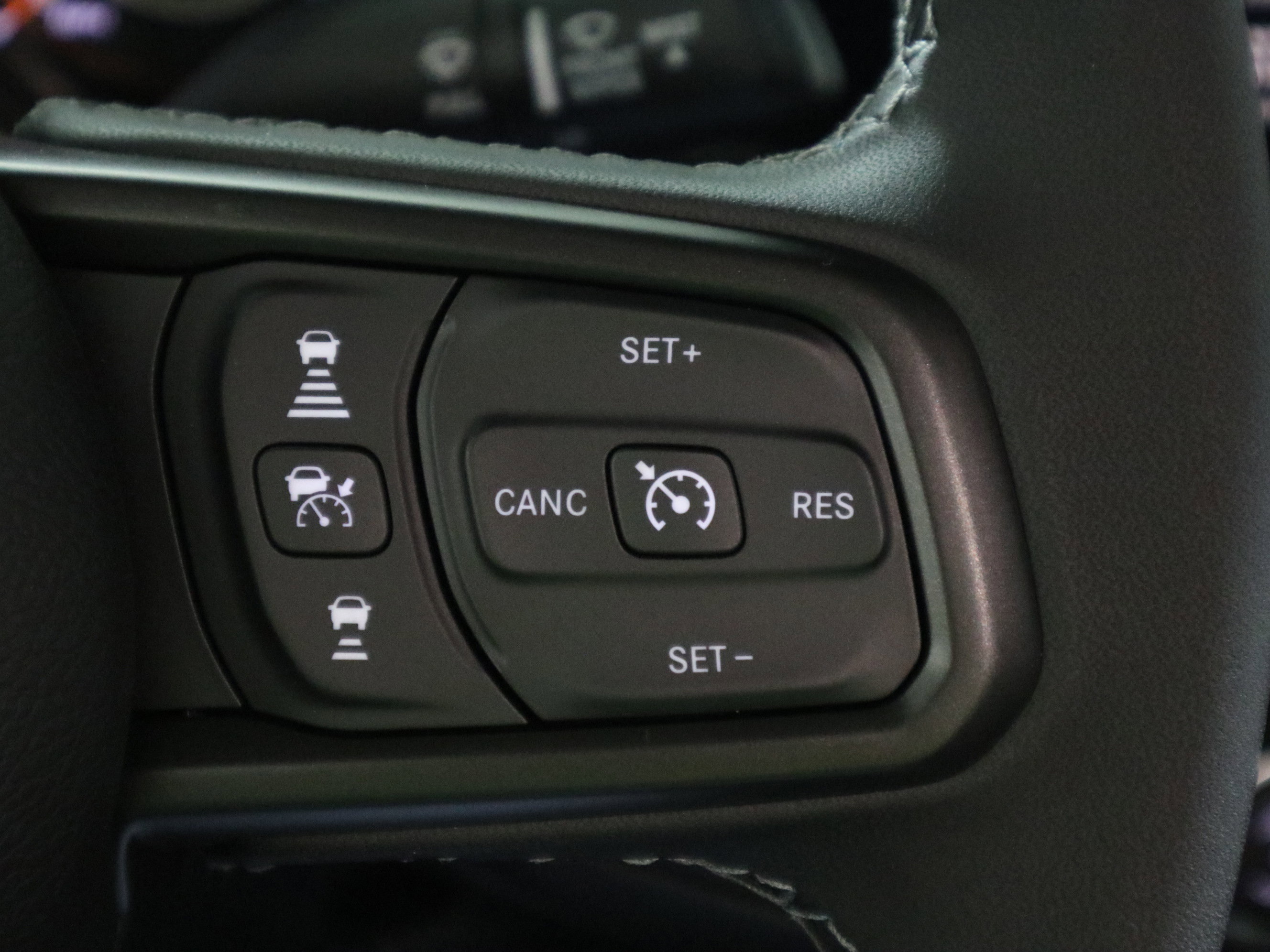 New 2026 Jeep Gladiator Sport AWD/4WD image 28