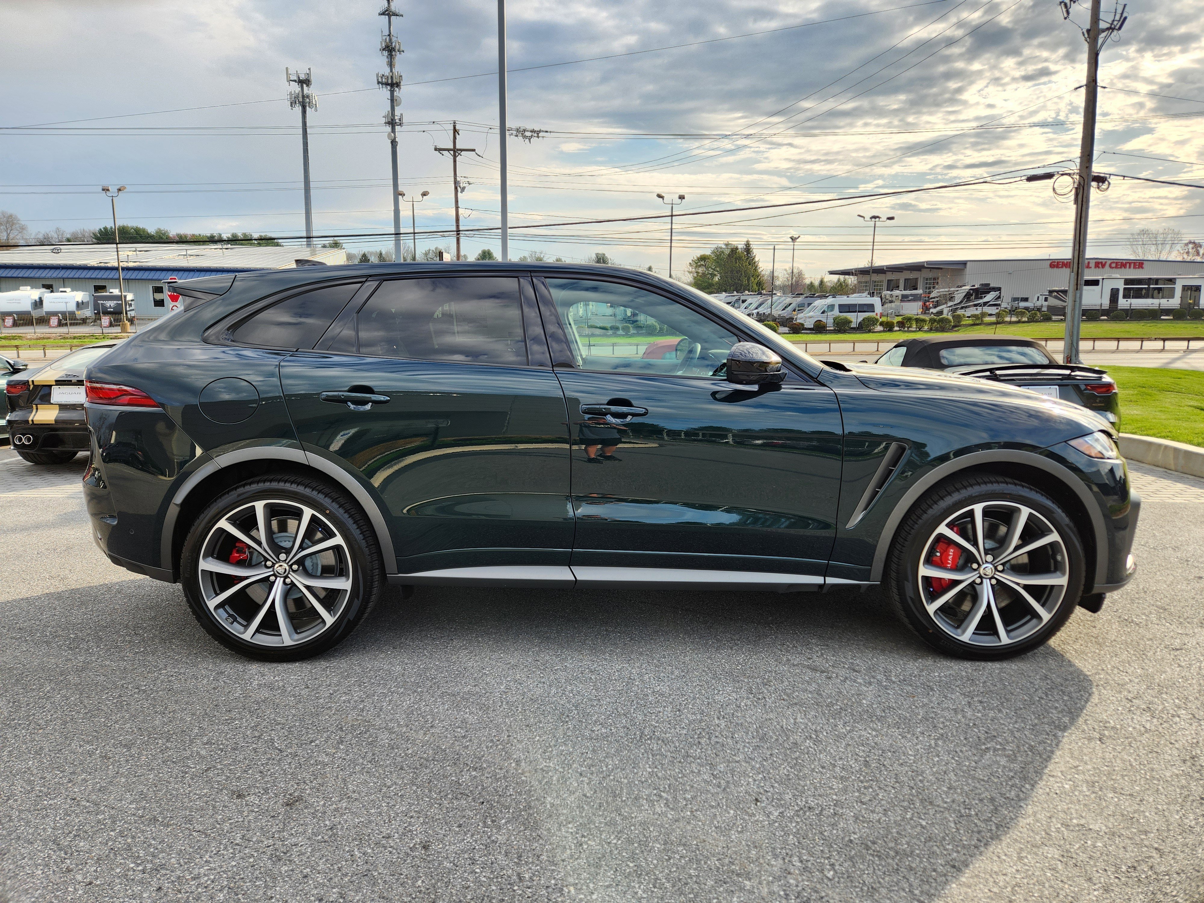 New 2026 Jaguar F-PACE SVR AWD/4WD image 6