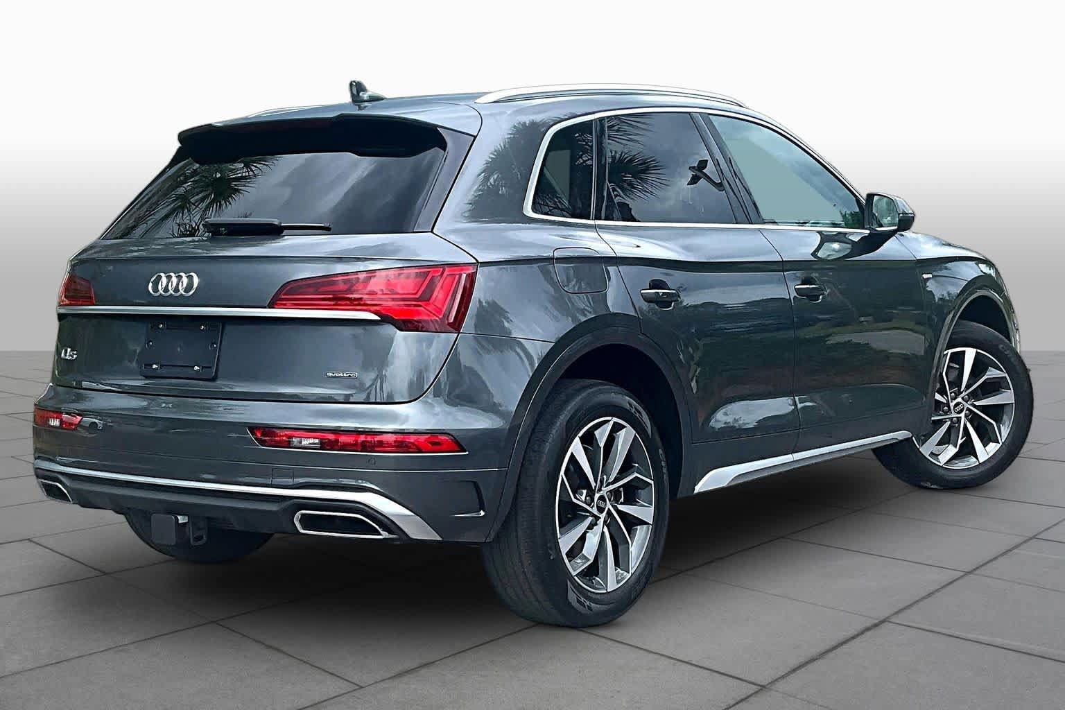 Used 2023 Audi Q5 2.0T Premium Plus w/ Premium Plus Package AWD/4WD image 13