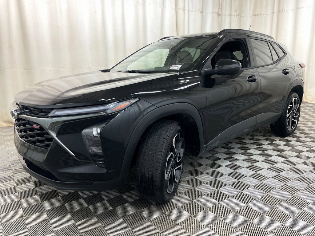 Certified 2025 Chevrolet Trax RS w/ Driver Confidence Package image 13