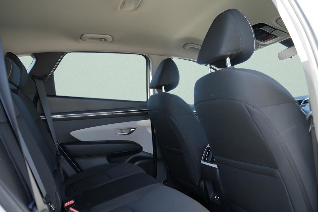 Certified 2024 Hyundai Tucson SEL image 15