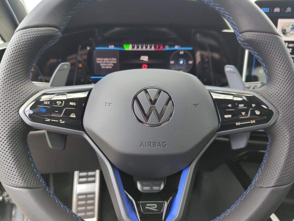 New 2026 Volkswagen Golf image 39