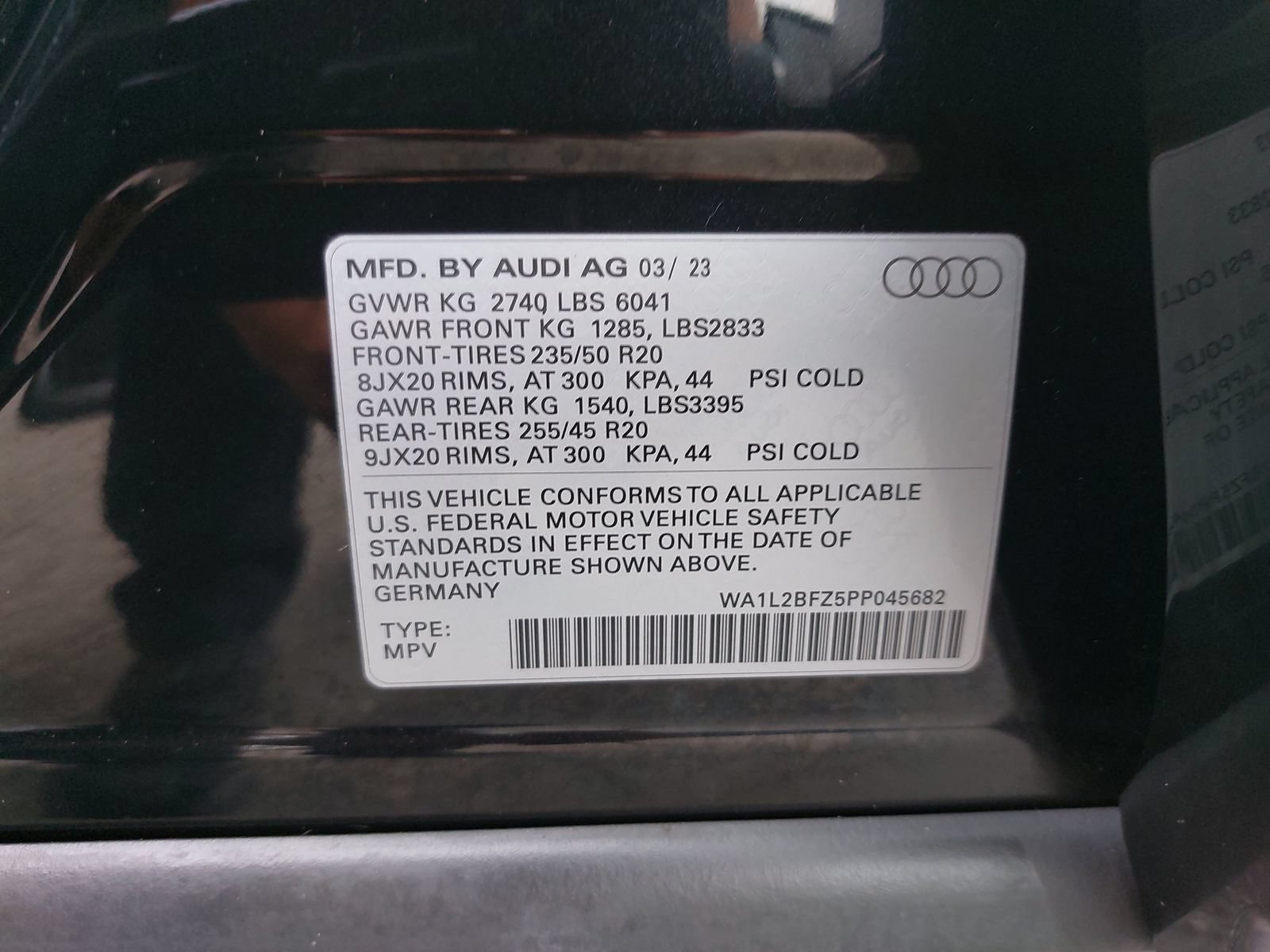 Certified 2023 Audi Q4 e-tron Premium Plus w/ Premium Plus AWD/4WD image 41