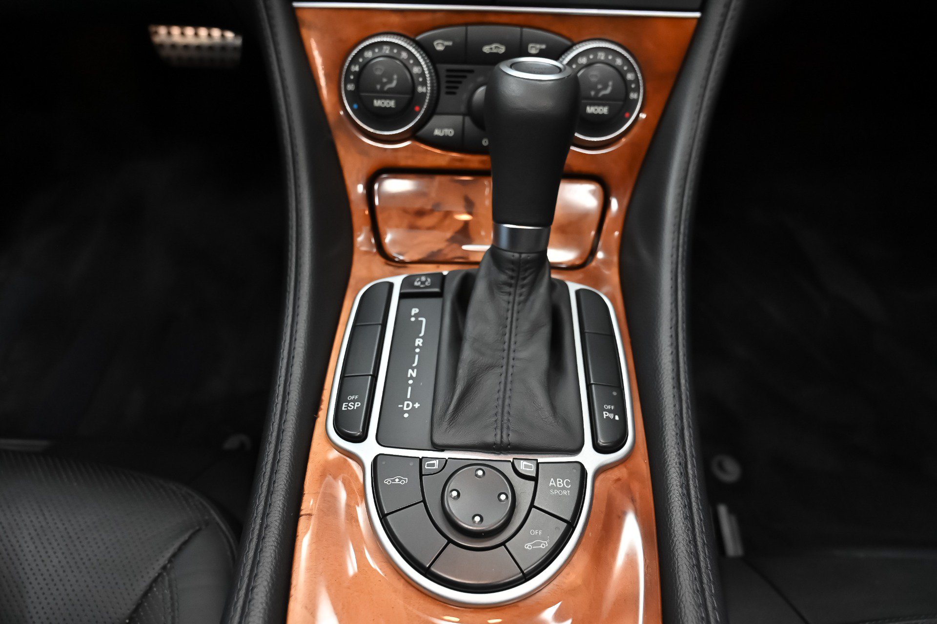 Used 2009 Mercedes-Benz SL 550 image 25