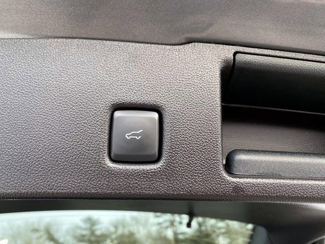 Used 2025 Ford Escape ST-Line w/ Tech Pack #1 image 7
