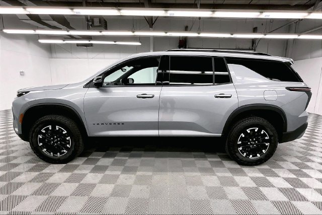 Used 2026 Chevrolet Traverse Z71 AWD/4WD image 14