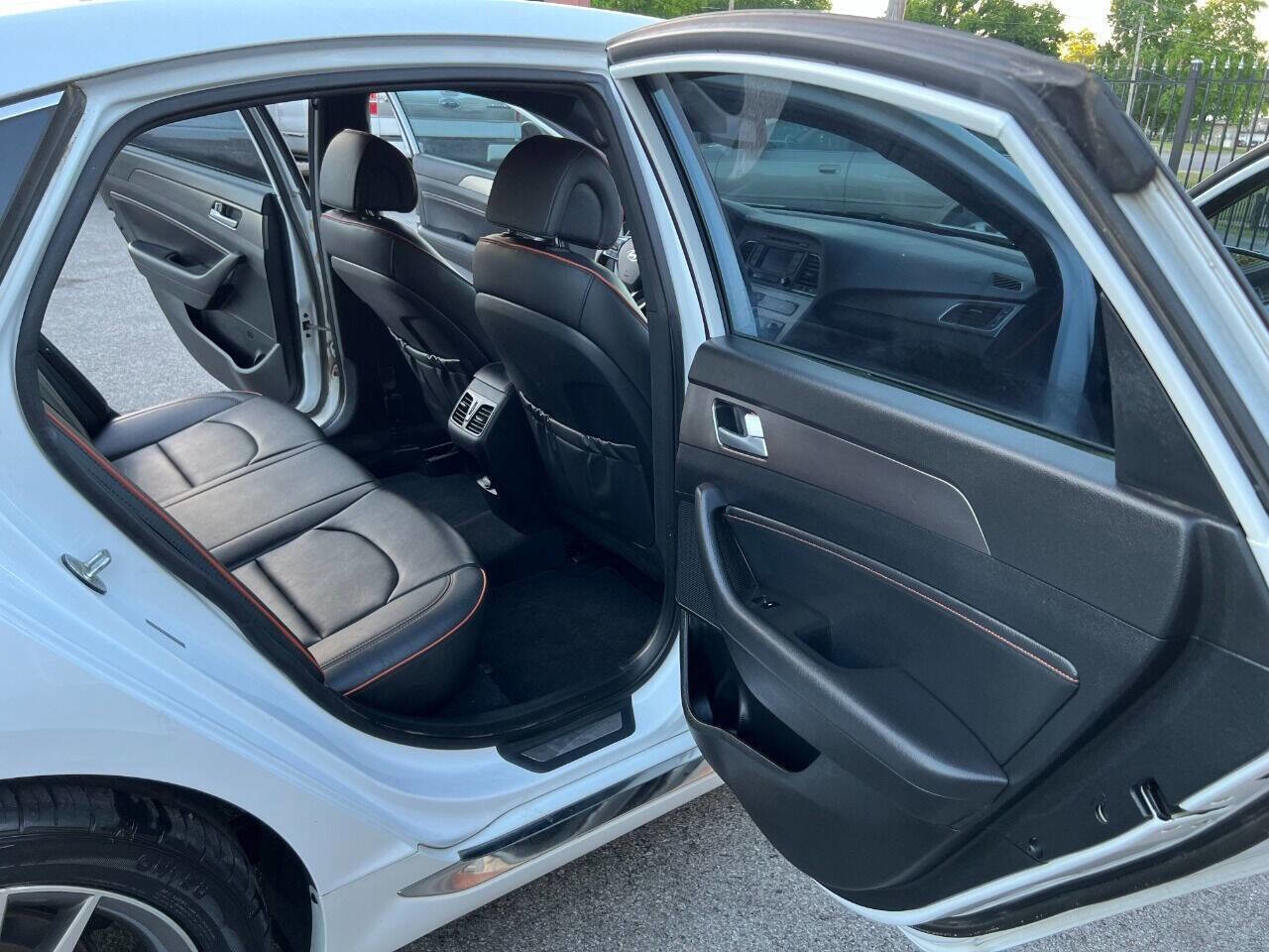 Used 2015 Hyundai Sonata Sport 2.0T image 17