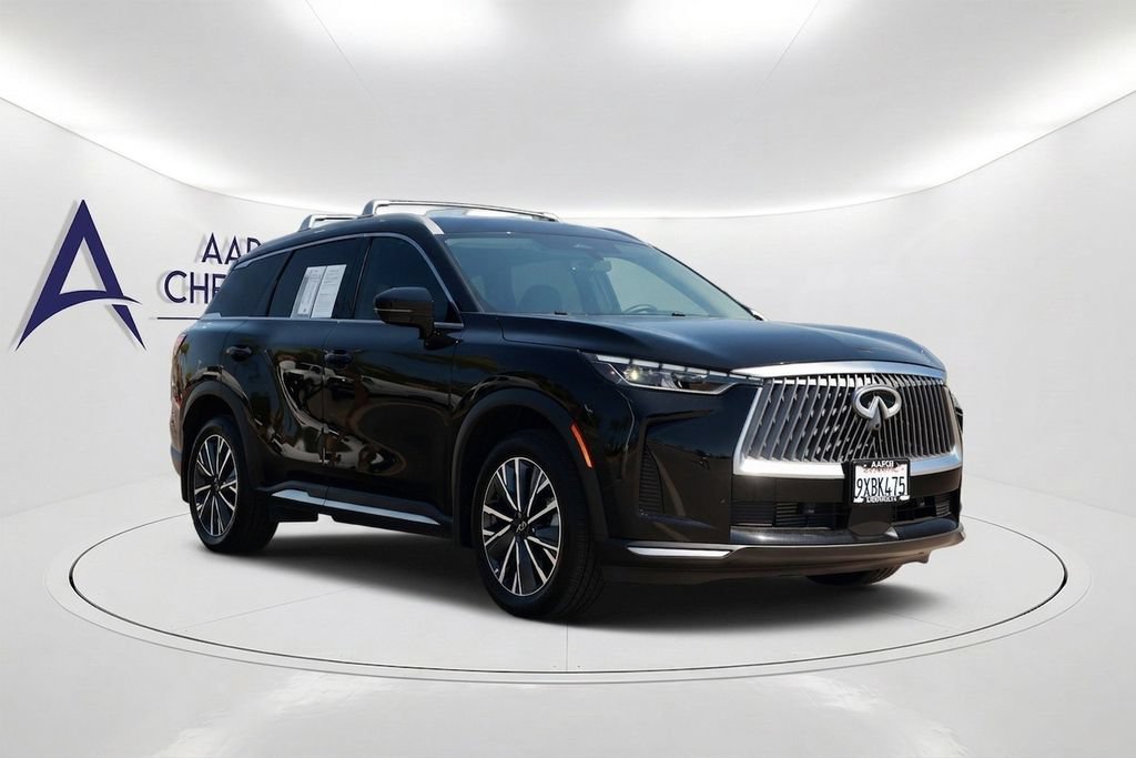 Used 2026 INFINITI QX60 Luxe w/ Cargo Package FWD image 3