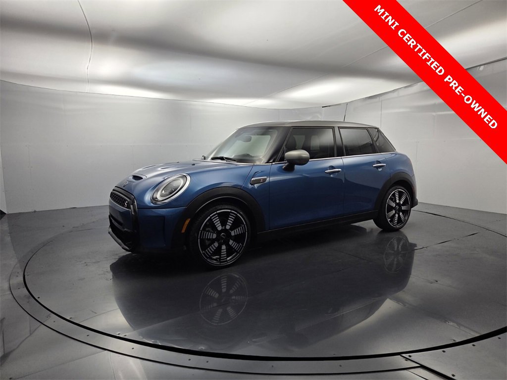 Used 2023 MINI Cooper S w/ Signature Upholstery Package image 5