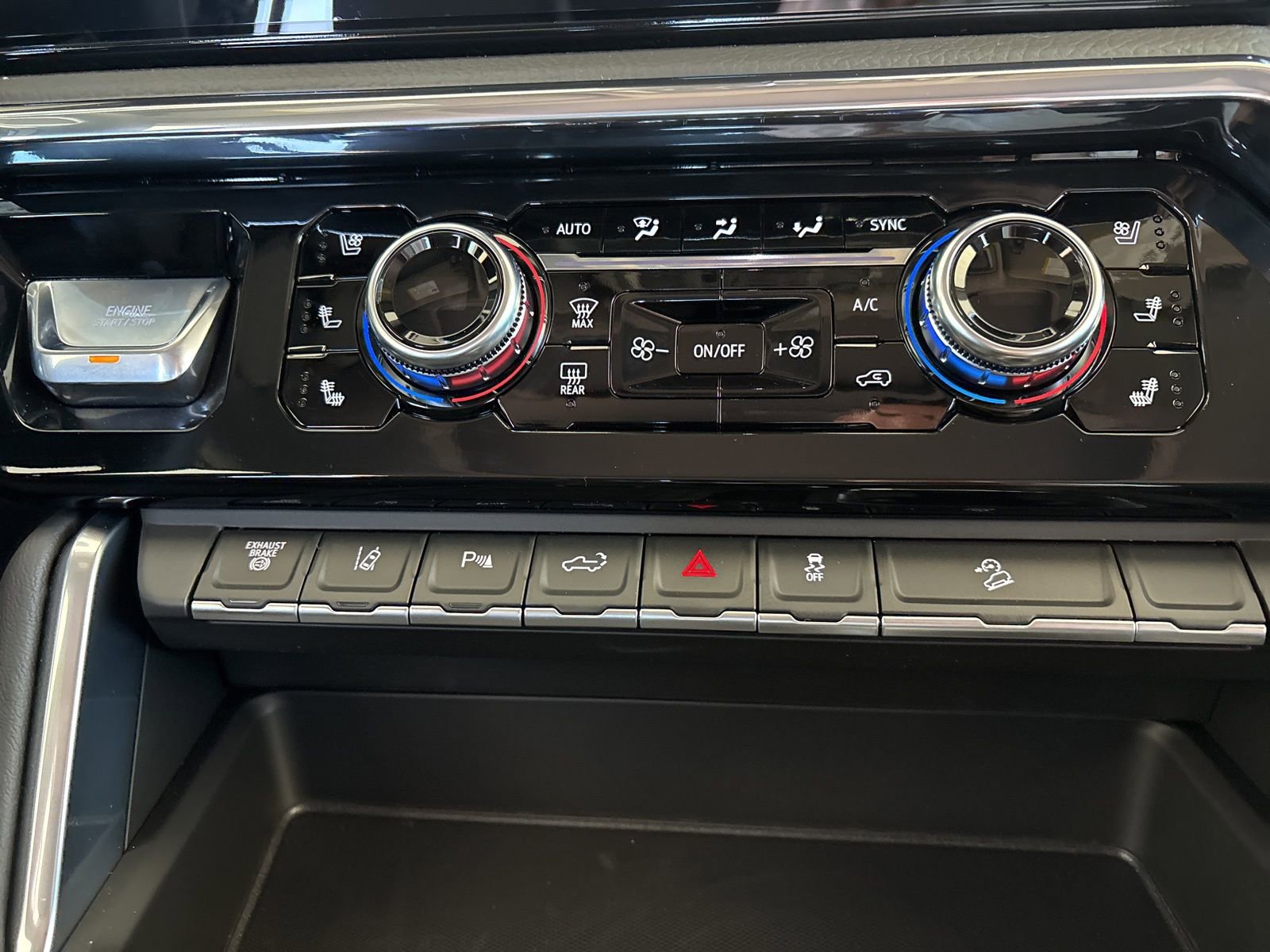 New 2026 GMC Sierra 2500 Denali w/ Denali Reserve Package image 27