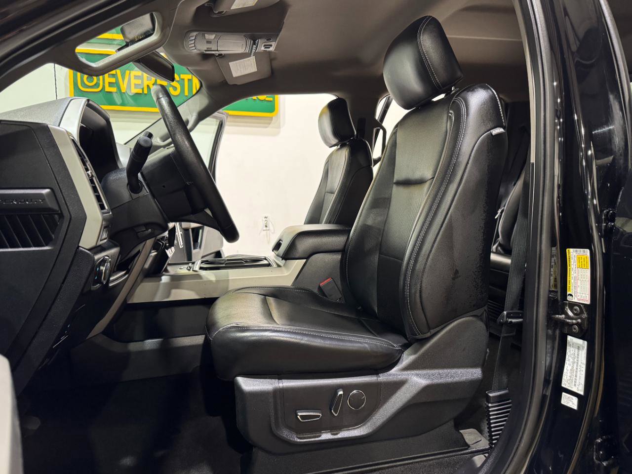 Used 2018 Ford F250 Lariat w/ FX4 Off-Road Package AWD/4WD image 11
