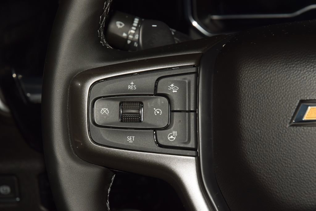 Used 2024 Chevrolet Silverado 1500 High Country w/ High Country Premium Package image 39