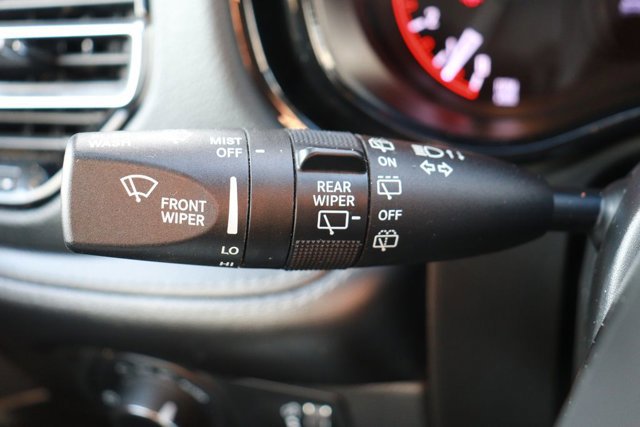 Used 2023 Dodge Durango SXT image 21