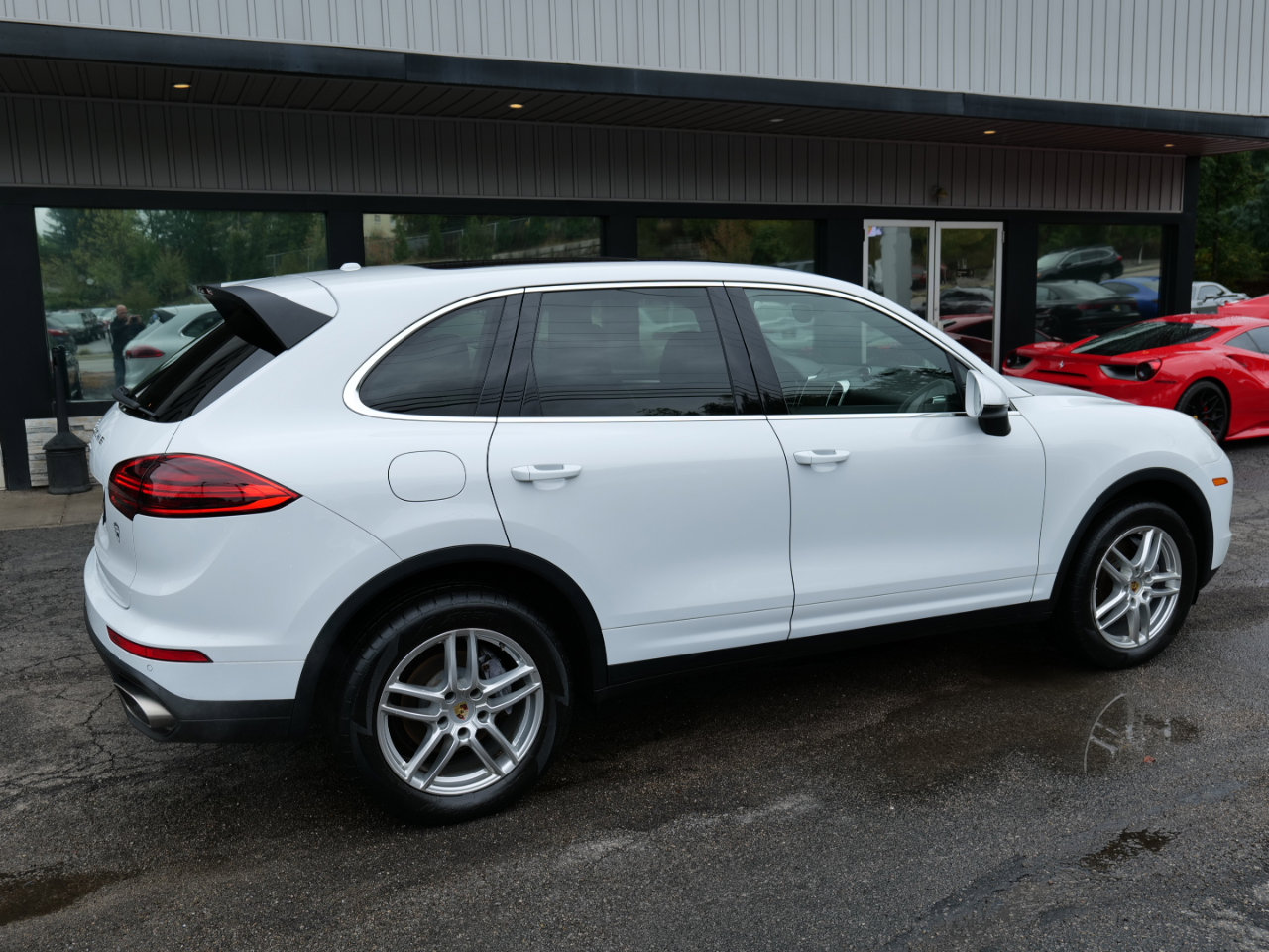 Used 2016 Porsche Cayenne image 5