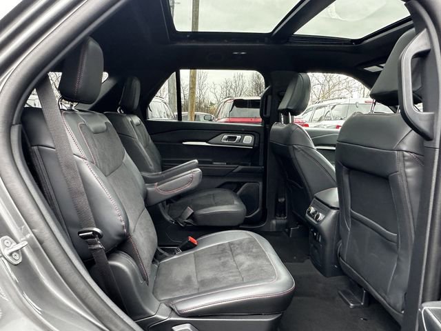 Certified 2025 Ford Explorer ST w/ Sun And Sound Package image 38