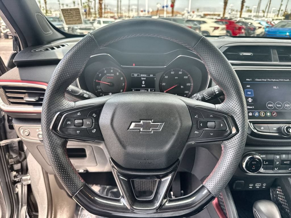 Used 2023 Chevrolet TrailBlazer RS w/ Convenience Package FWD image 3