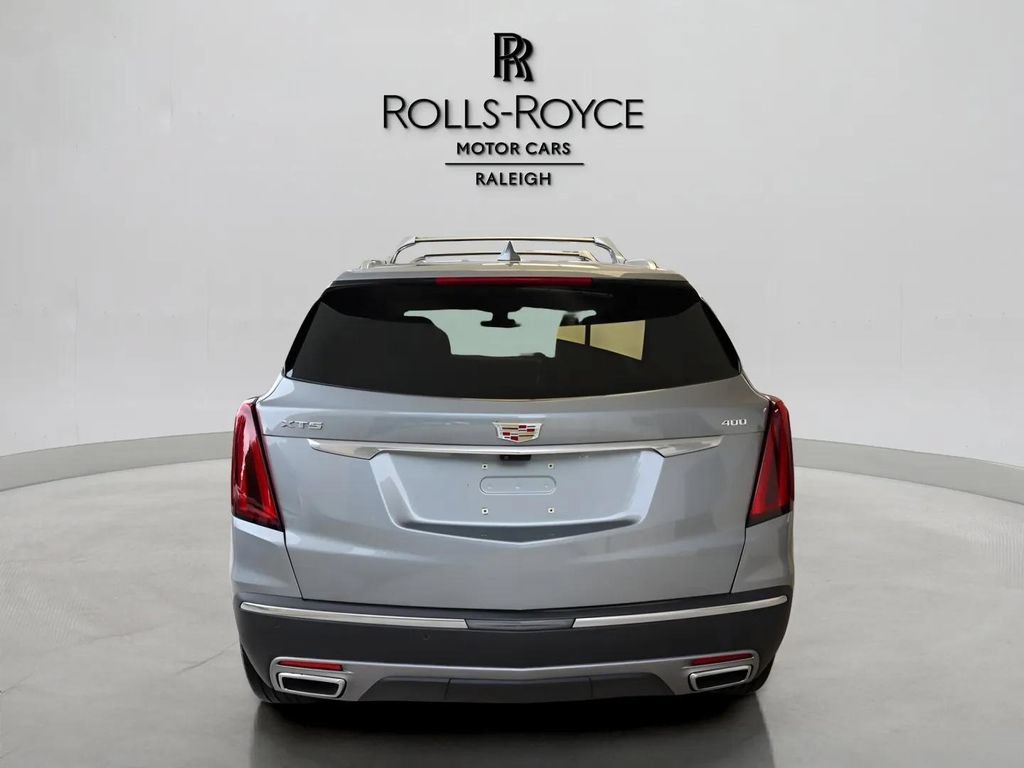 Used 2025 Cadillac XT5 Premium Luxury w/ Technology Package FWD image 5