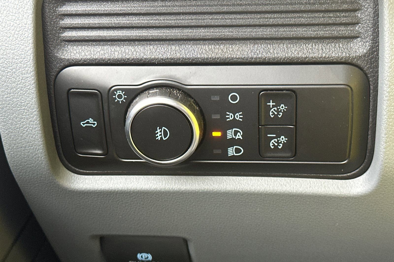 New 2026 Ford F550 2WD Regular Cab Super Duty image 25