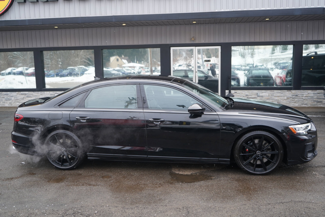 Used 2022 Audi S8 w/ S8 Comfort Plus Package image 4