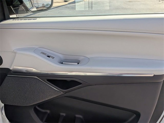 Used 2025 Lincoln Navigator Reserve image 39