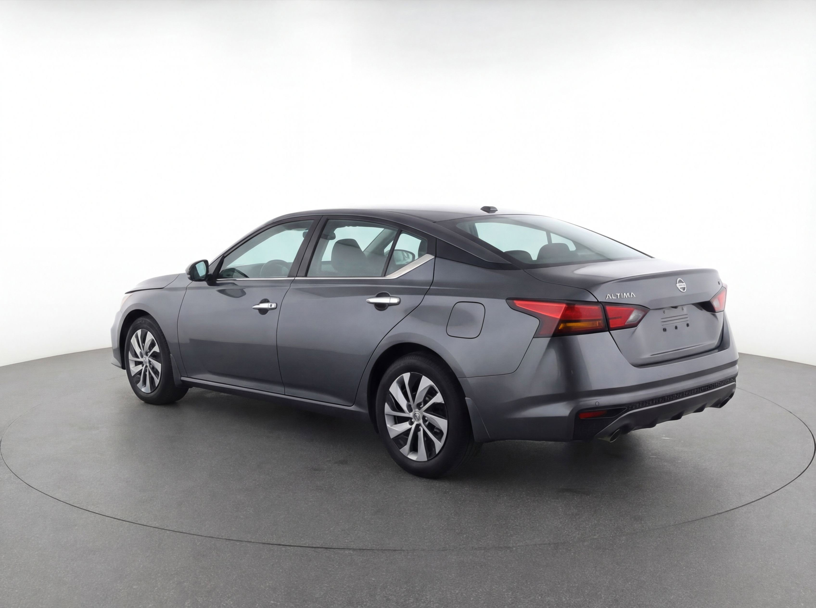 Used 2024 Nissan Altima 2.5 S image 6