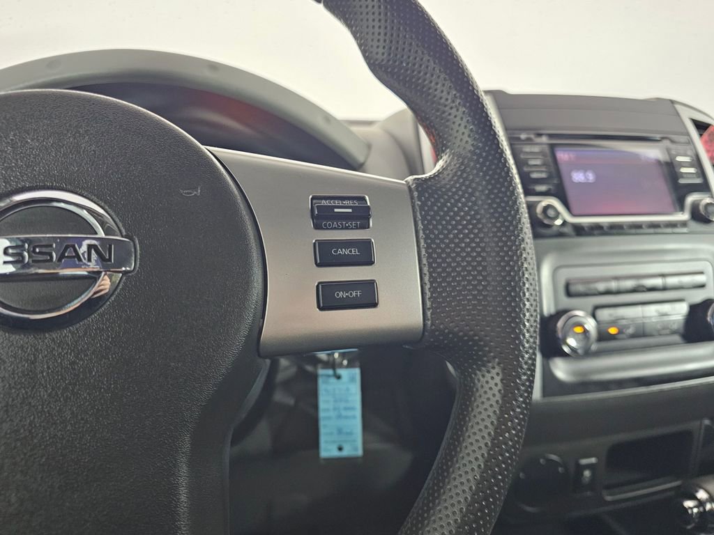 Used 2015 Nissan Xterra S image 34