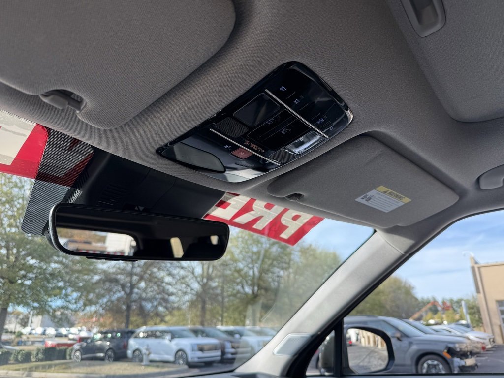 Used 2025 Hyundai Santa Fe Limited image 20