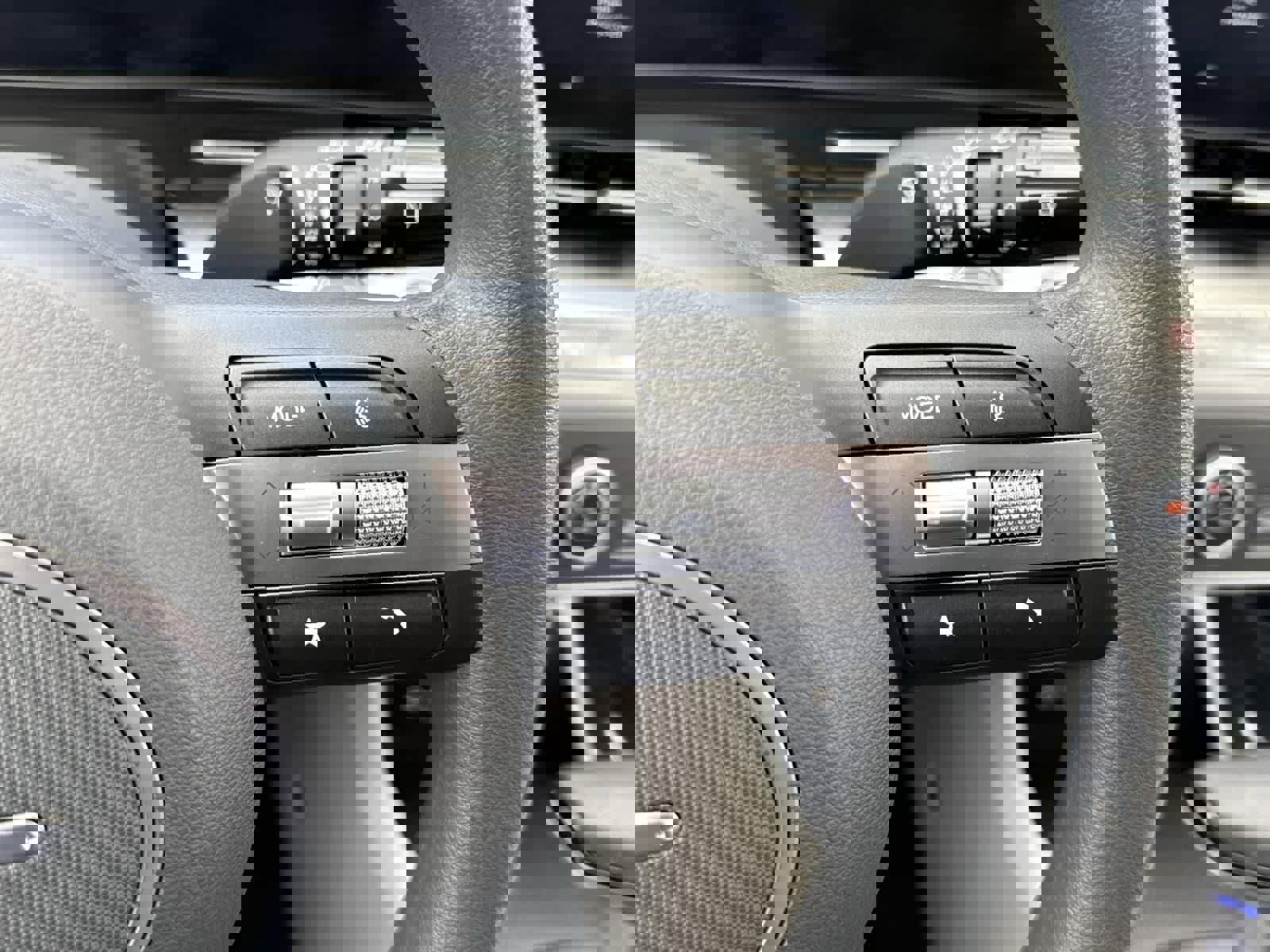 Certified 2025 Hyundai Kona SE image 11