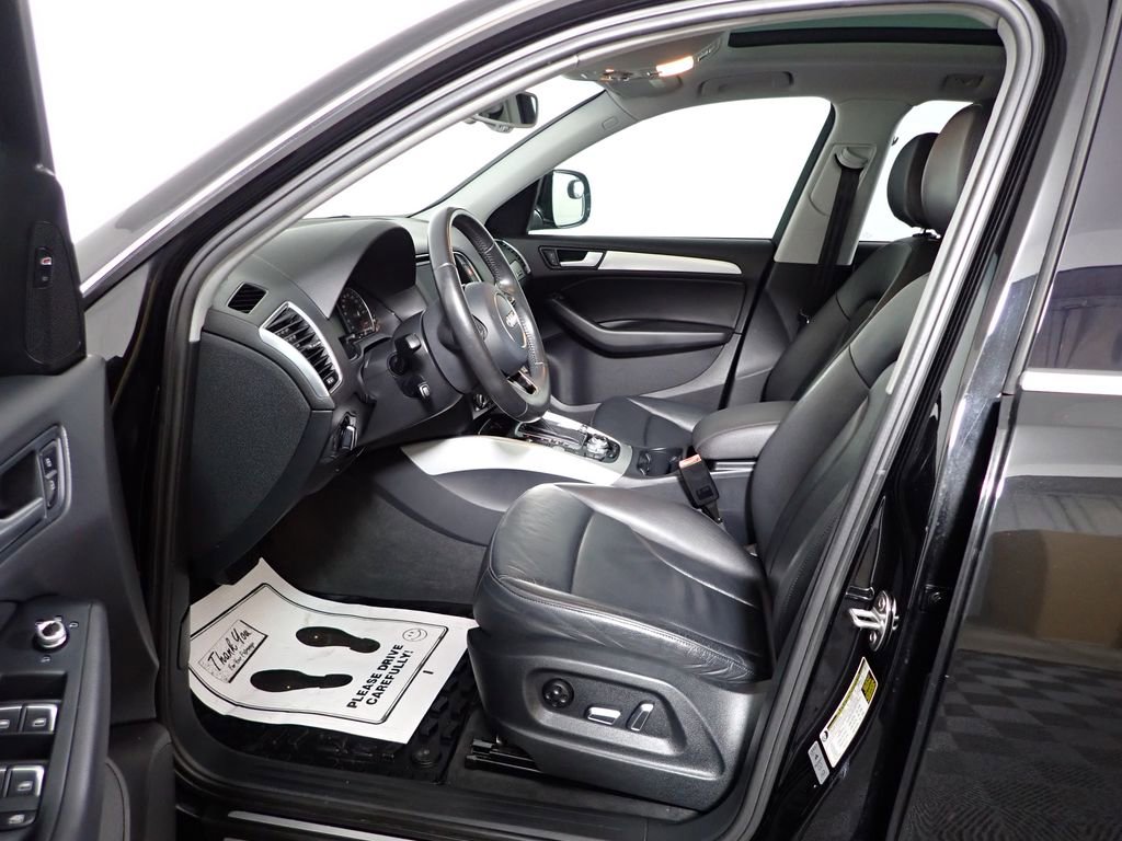 Used 2015 Audi Q5 3.0T Premium Plus w/ Technology Package image 23