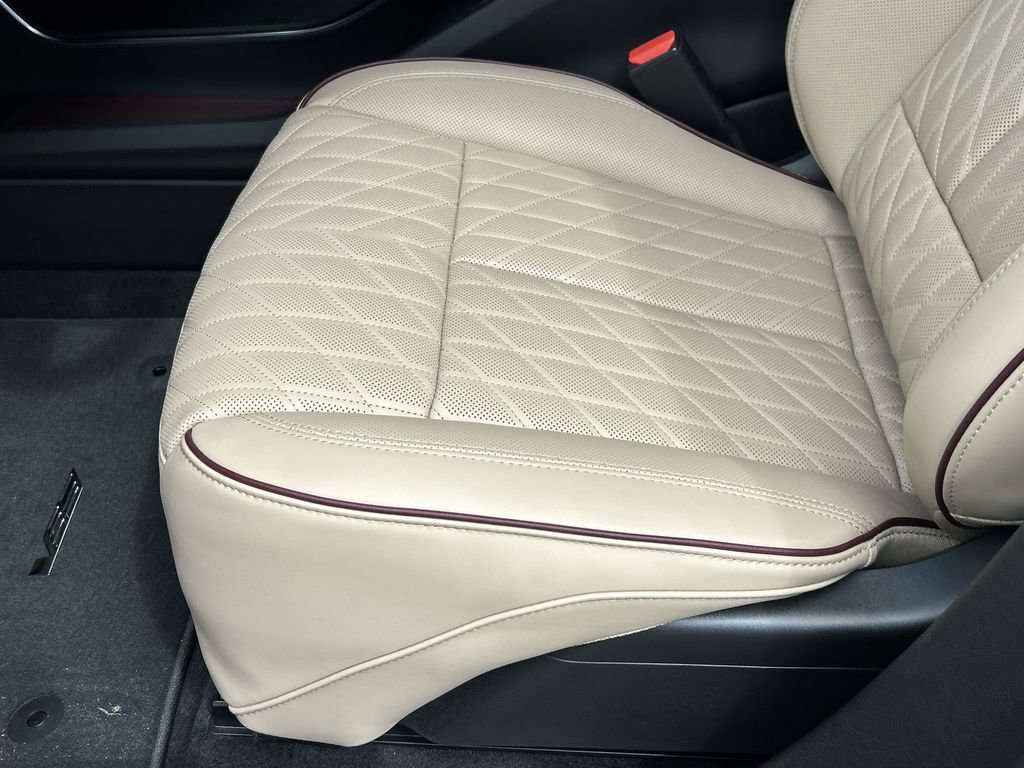 New 2026 Cadillac Lyriq V w/ Exterior Carbon Fiber Package image 21