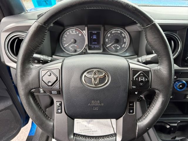 Used 2018 Toyota Tacoma TRD Off-Road AWD/4WD image 16
