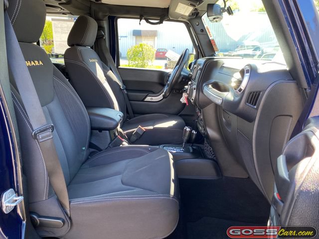 Used 2013 Jeep Wrangler Unlimited Sahara w/ Connectivity Group AWD/4WD image 6