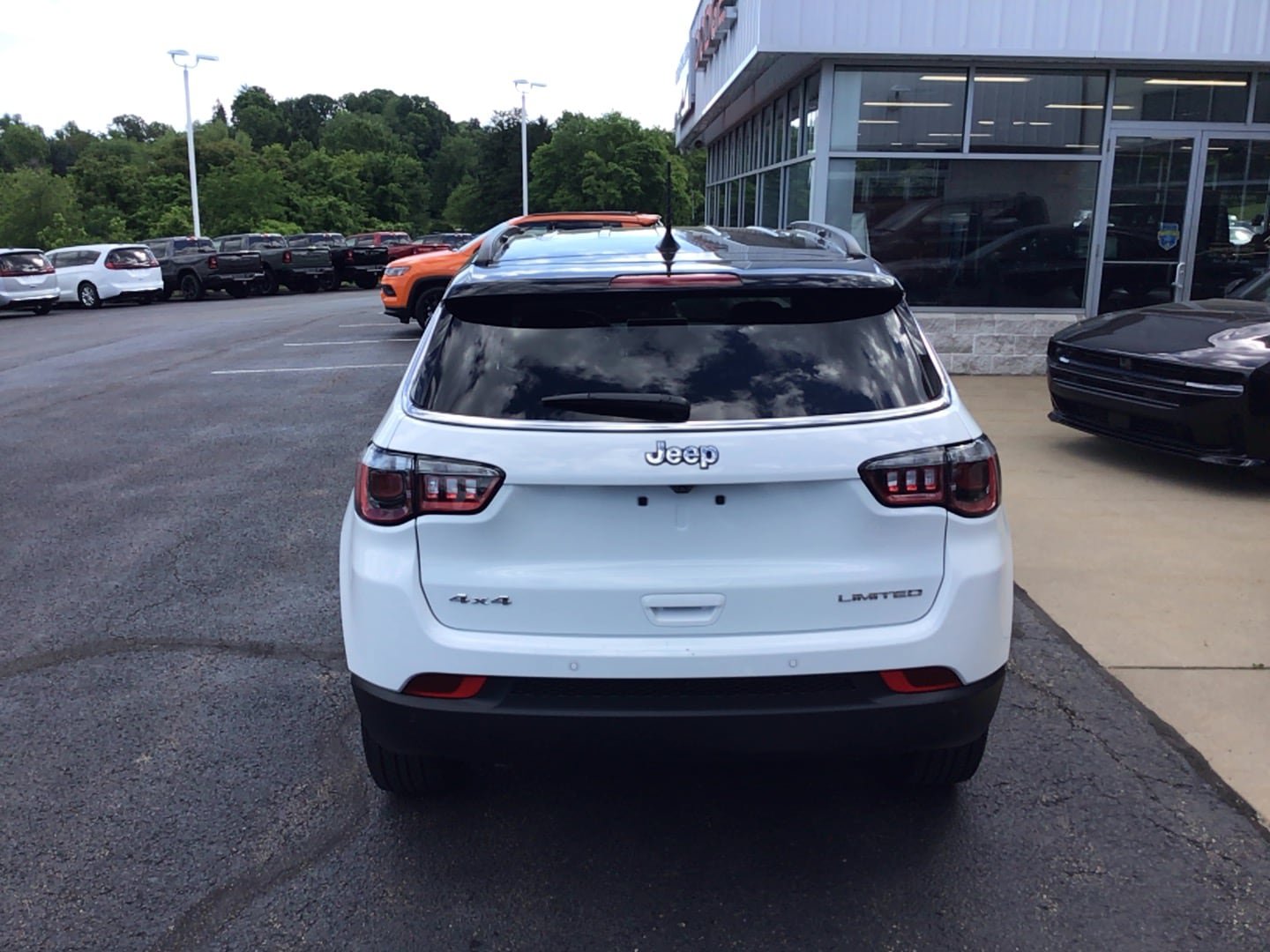 Certified 2026 Jeep Compass Limited AWD/4WD image 4