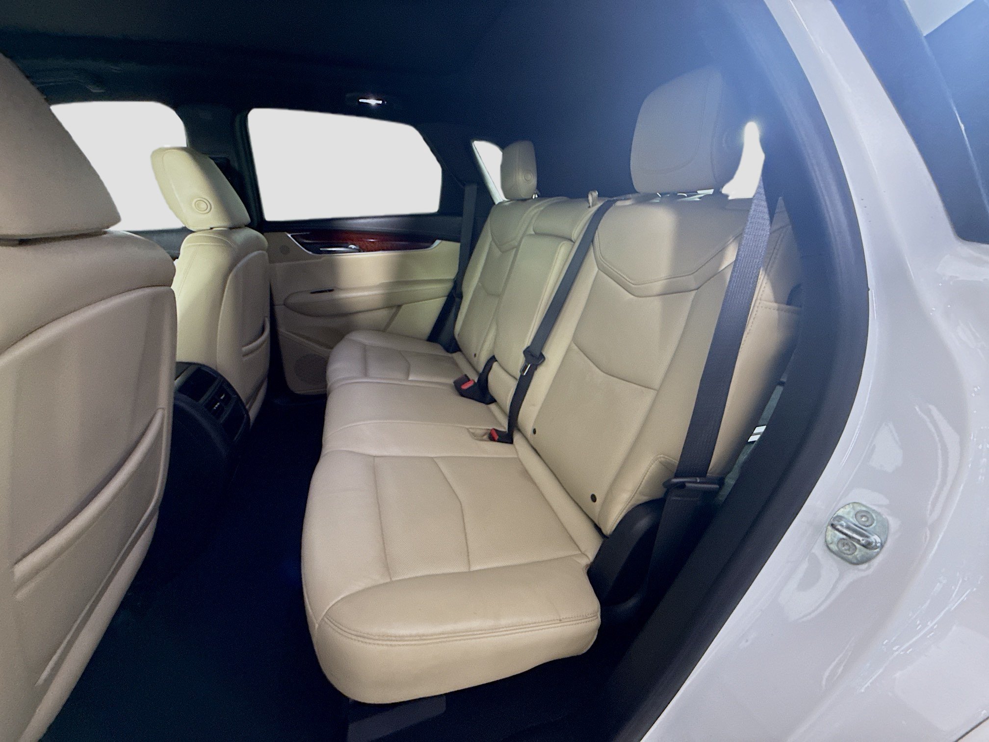 Used 2018 Cadillac XT5 Luxury w/ Driver Awareness Package FWD image 25