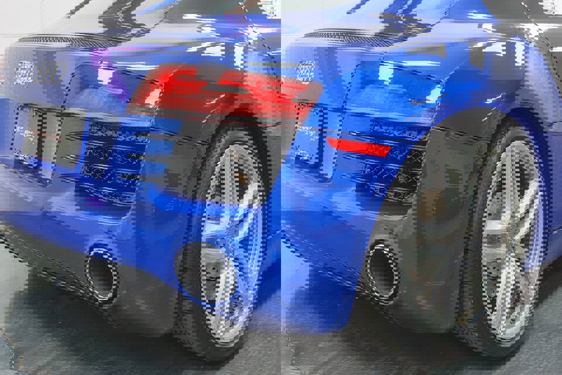 Used 2015 Audi R8 V8 image 28