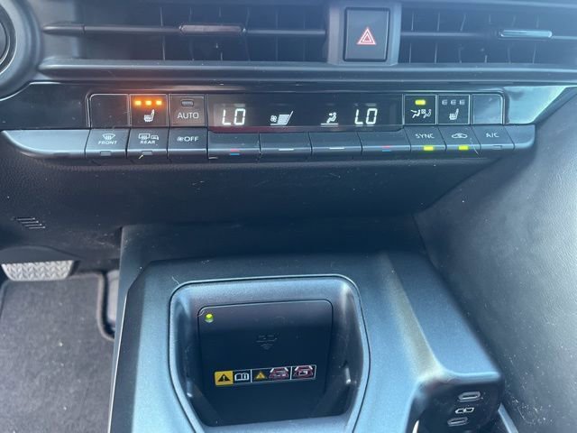 Used 2023 Toyota Crown XLE image 21