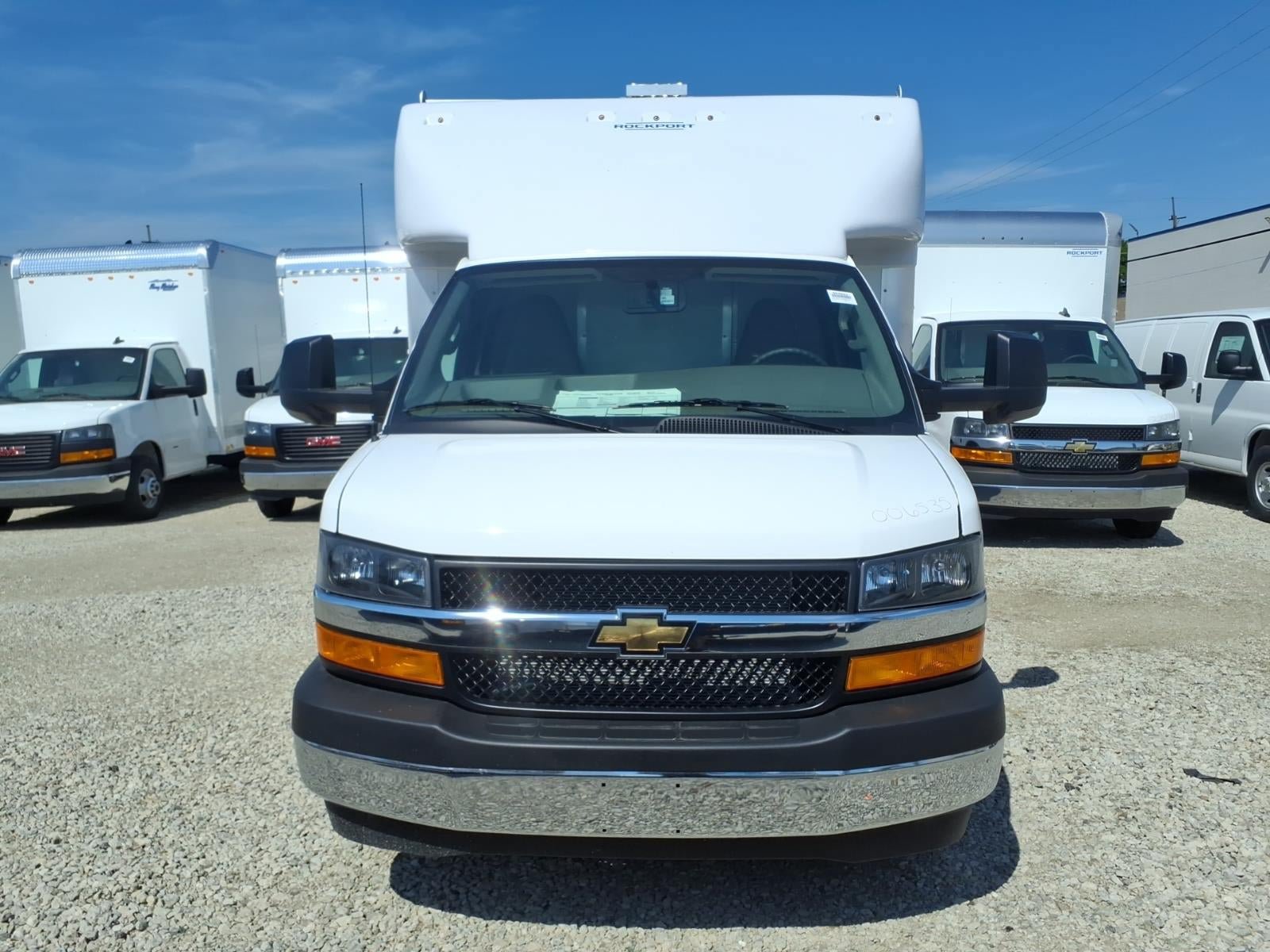New 2026 Chevrolet Express 4500 w/ Power Convenience Package RWD image 2