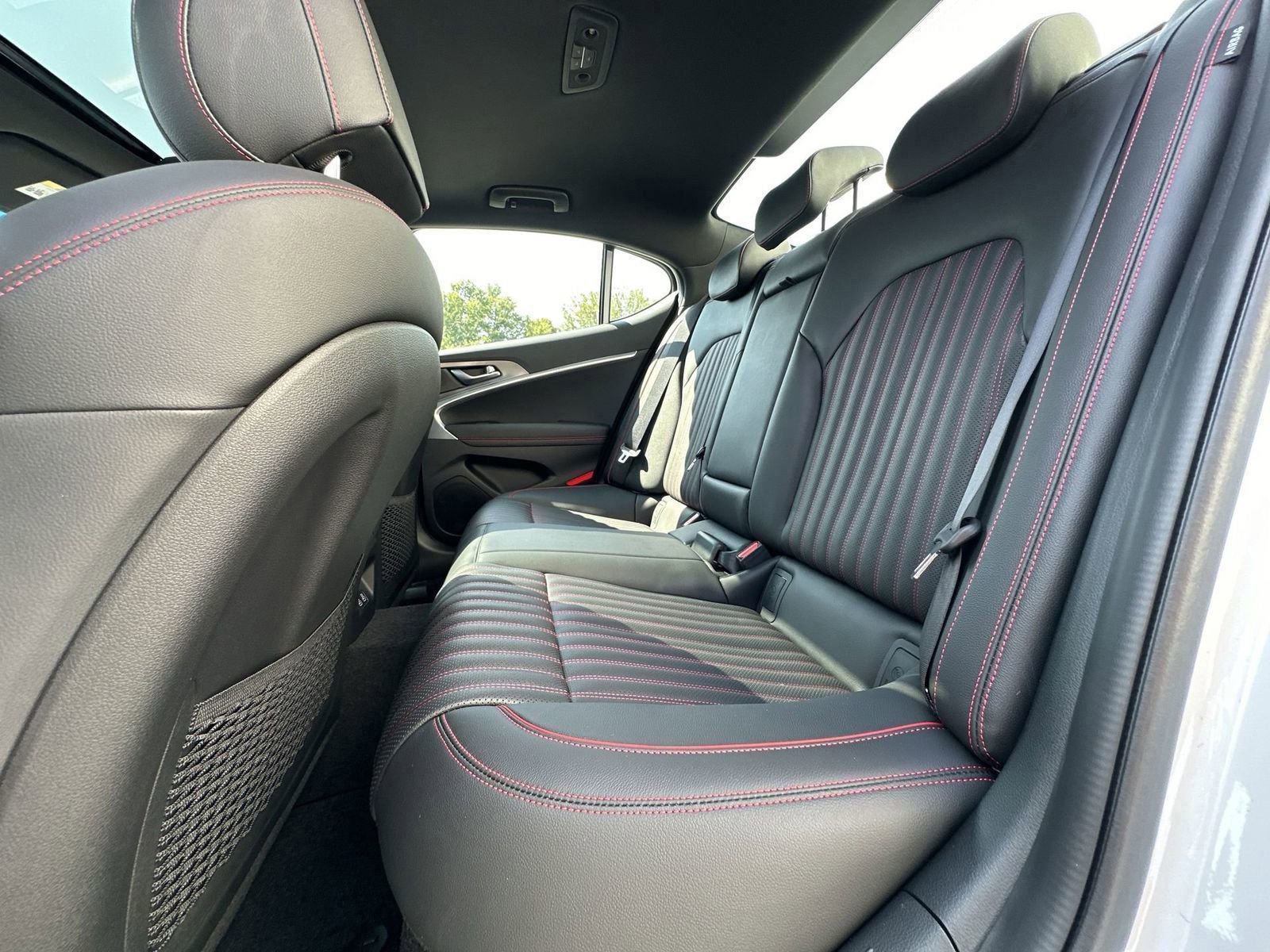 Used 2025 Genesis G70 2.5T w/ Sport Prestige Package image 29