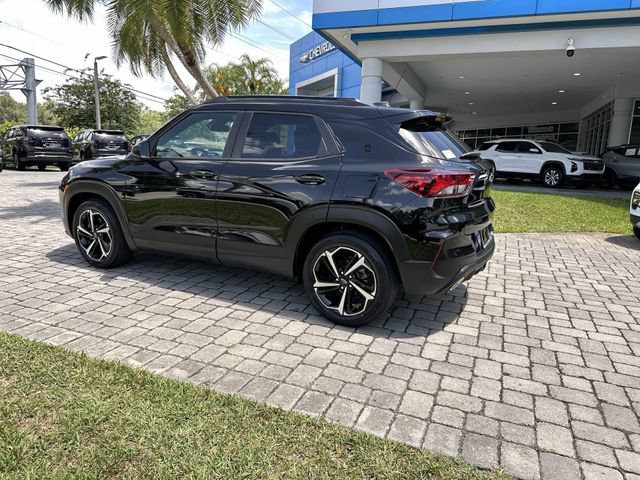 Used 2022 Chevrolet TrailBlazer RS w/ Sun and Liftgate Package FWD image 32