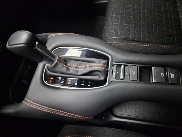Used 2024 Honda HR-V Sport image 25