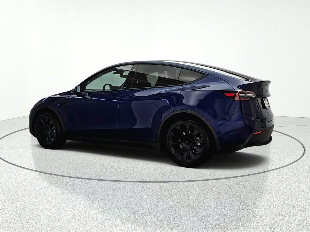 Used 2022 Tesla Model Y Long Range AWD/4WD image 4