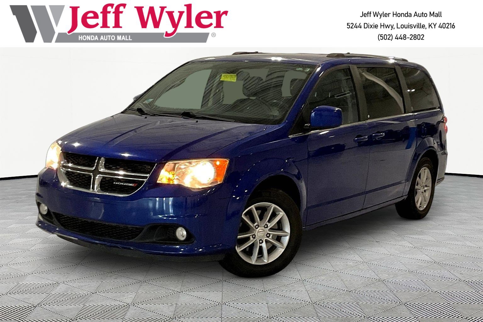 Used 2019 Dodge Grand Caravan SXT FWD video 1