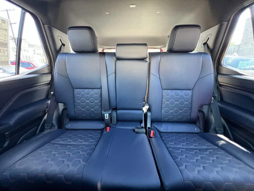 New 2026 Toyota 4Runner Platinum image 13