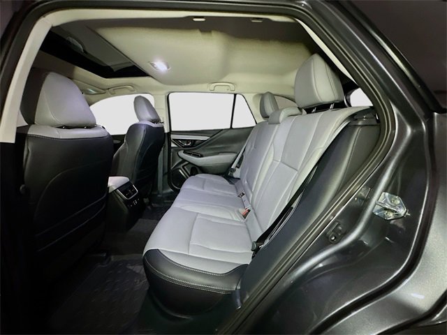 Used 2025 Subaru Outback Limited image 19