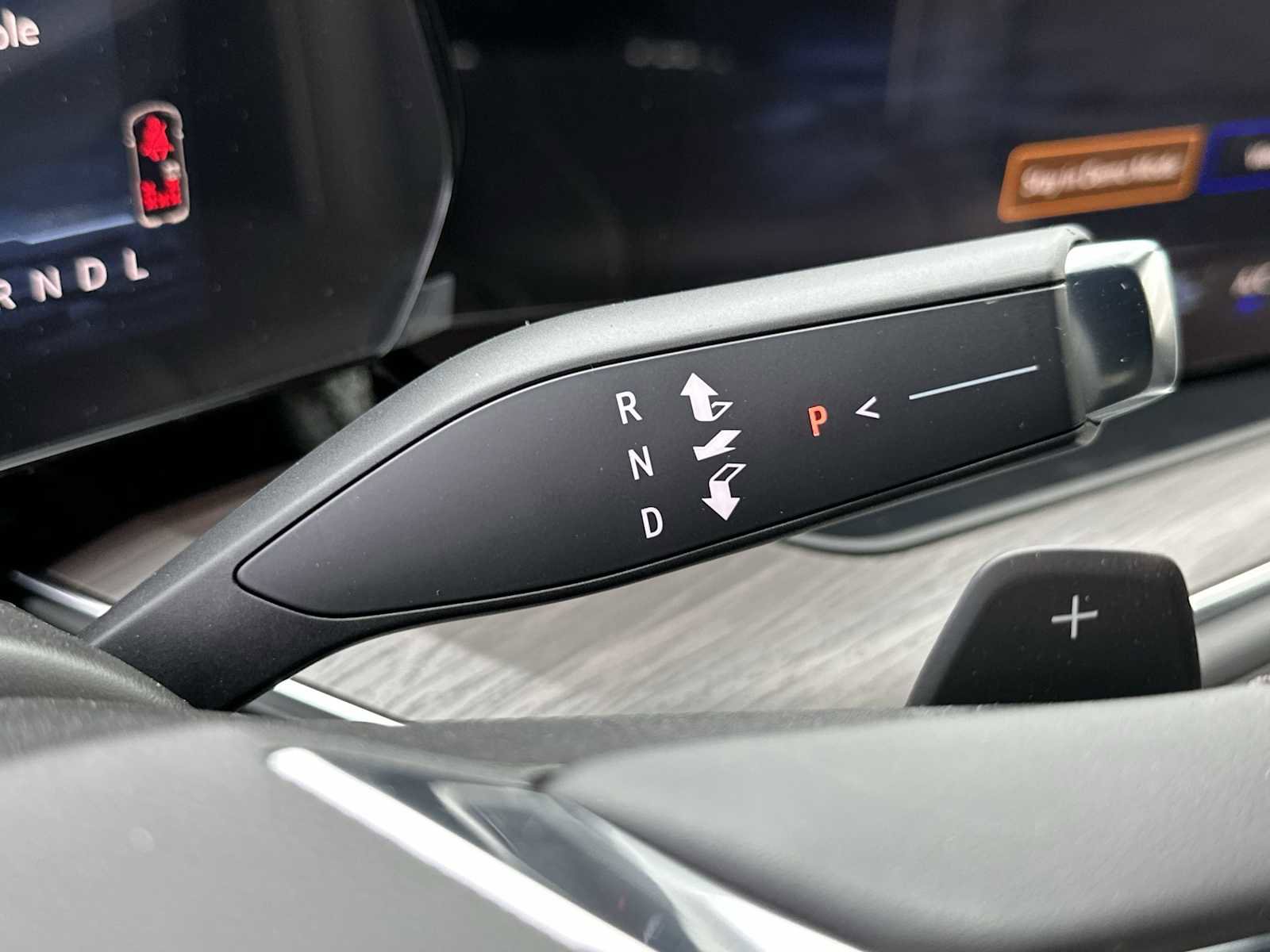 New 2026 Chevrolet Suburban Premier image 23