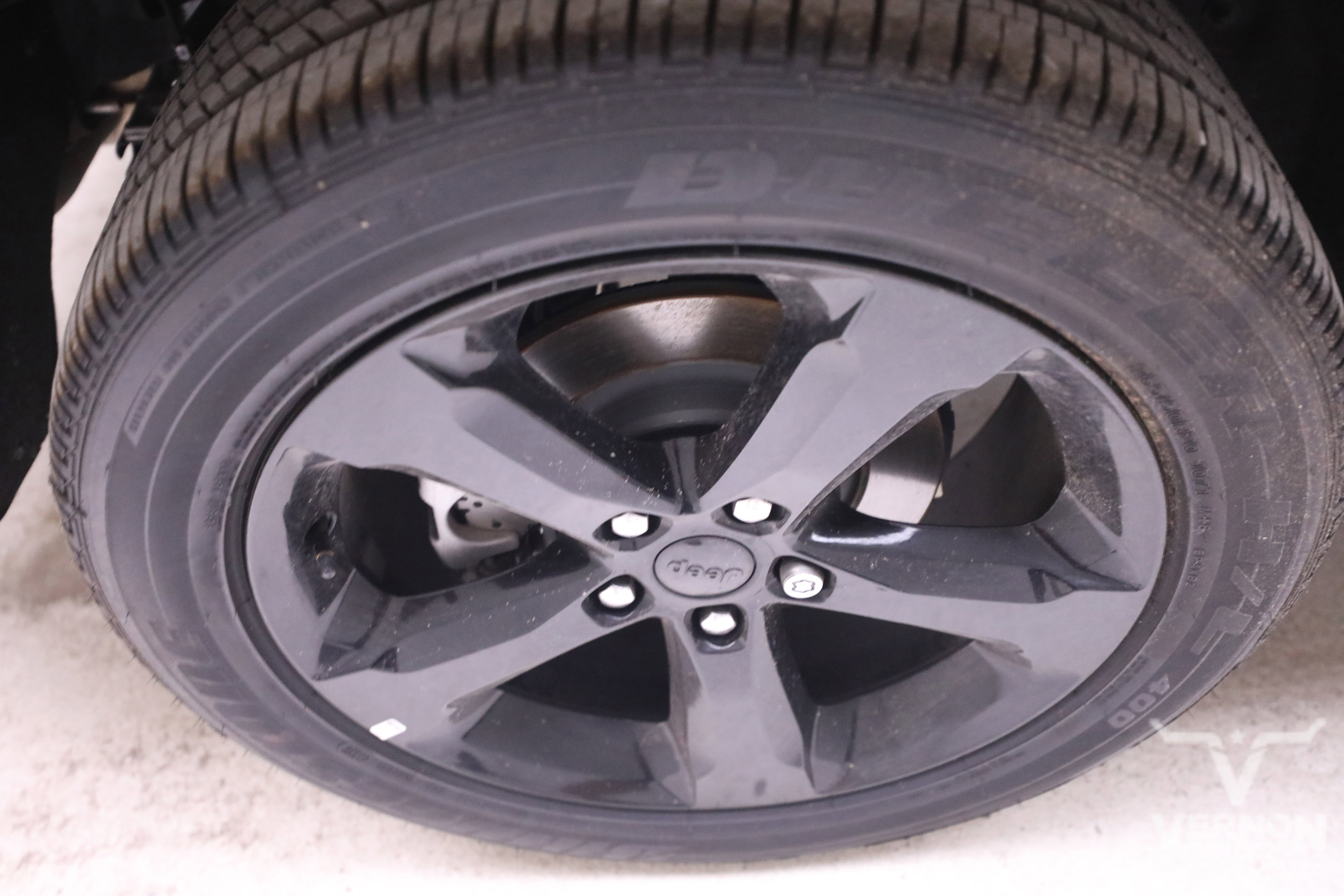 New 2025 Jeep Grand Cherokee Altitude image 31