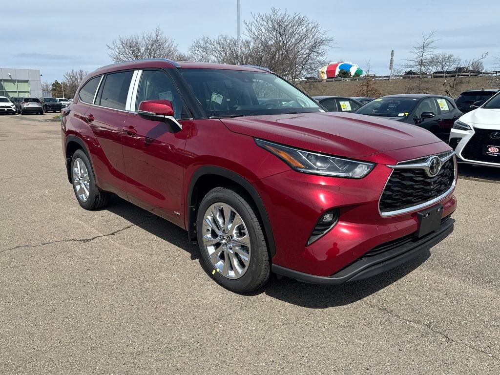 New 2026 Toyota Highlander Limited image 9