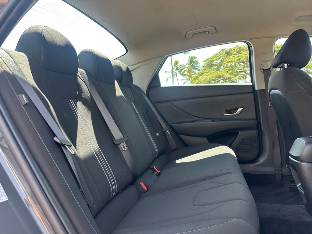 Used 2024 Hyundai Elantra SEL image 12