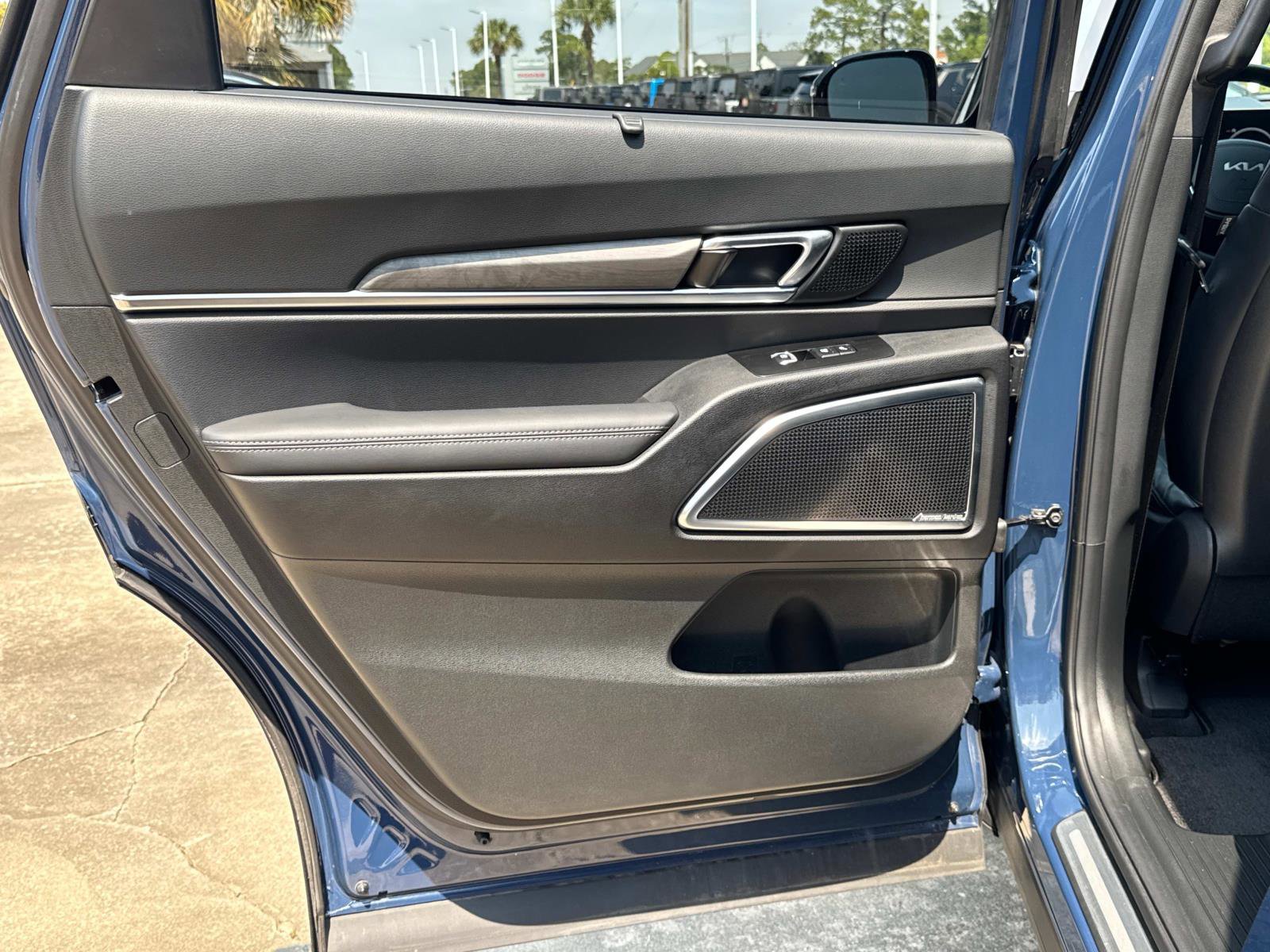 Used 2024 Kia Telluride SX Prestige X-Line image 11