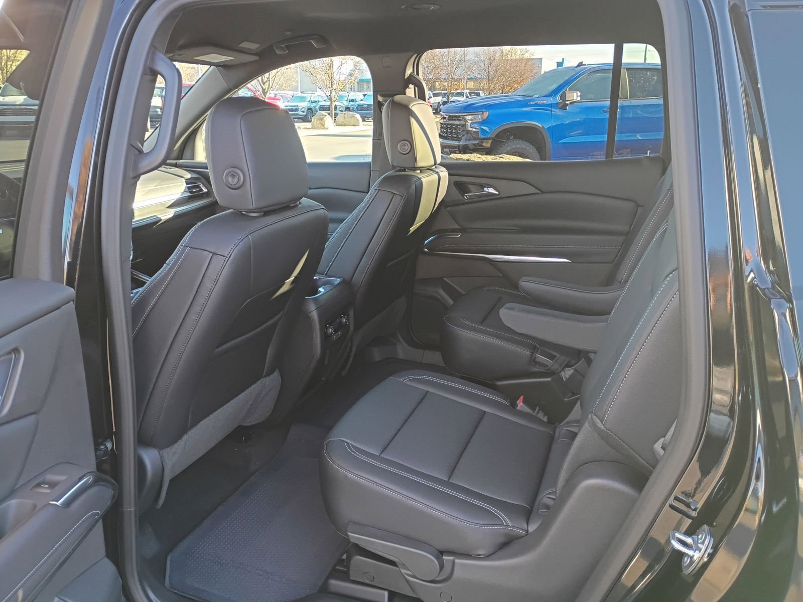New 2026 Chevrolet Traverse LT w/ Midnight/Sport Edition image 25